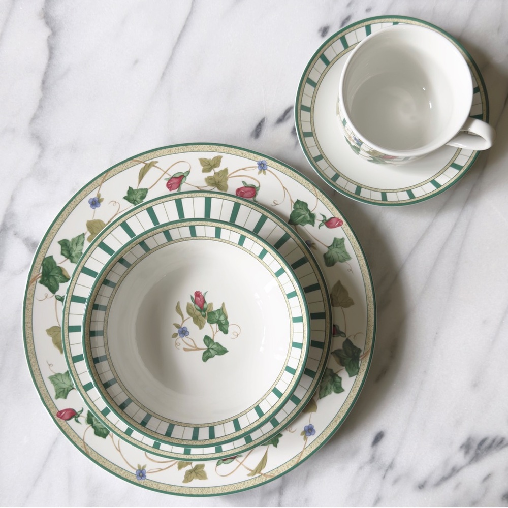 Lenox • 5 Piece Place Setting • Summer Terrace Collection • Excellent Condition
